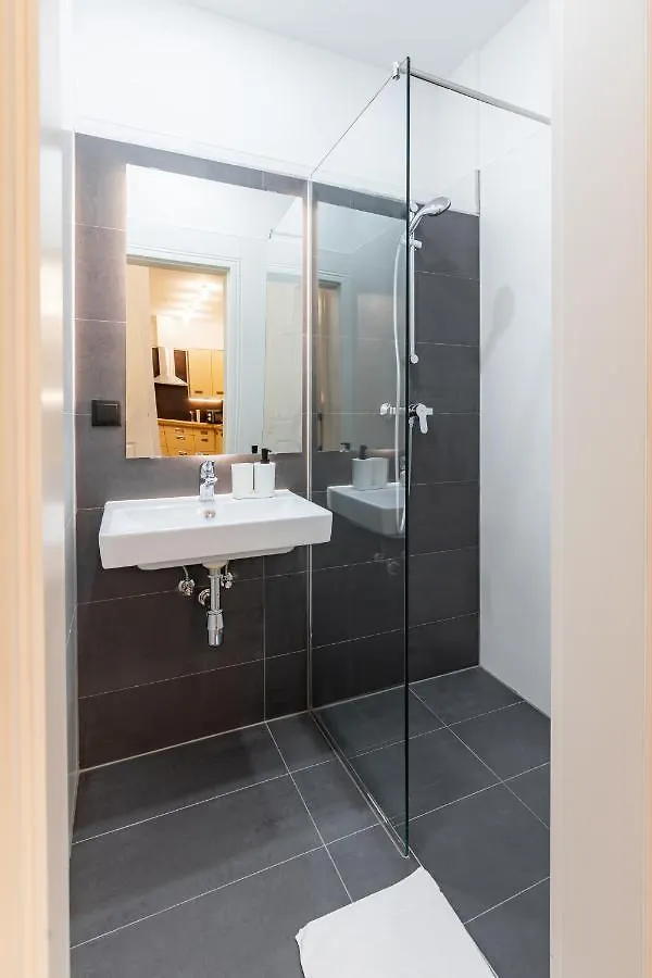 Luxury 2 Bedroom Apartment With King-Size Beds 维也纳