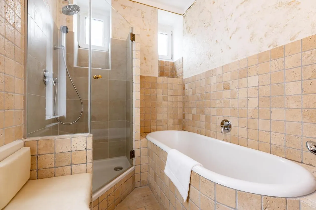Luxury 2 Bedroom Apartment With King-Size Beds Wiedeń 0*,  Austria